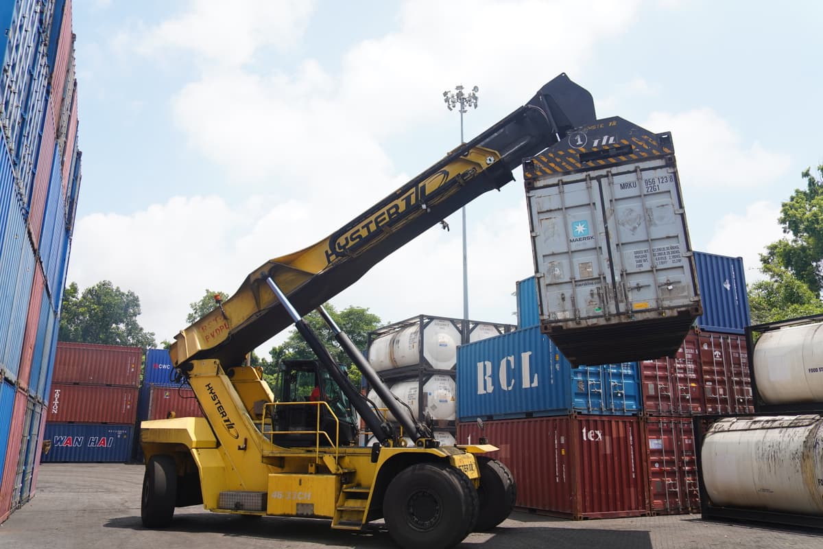 Pristine Valley Dry Port